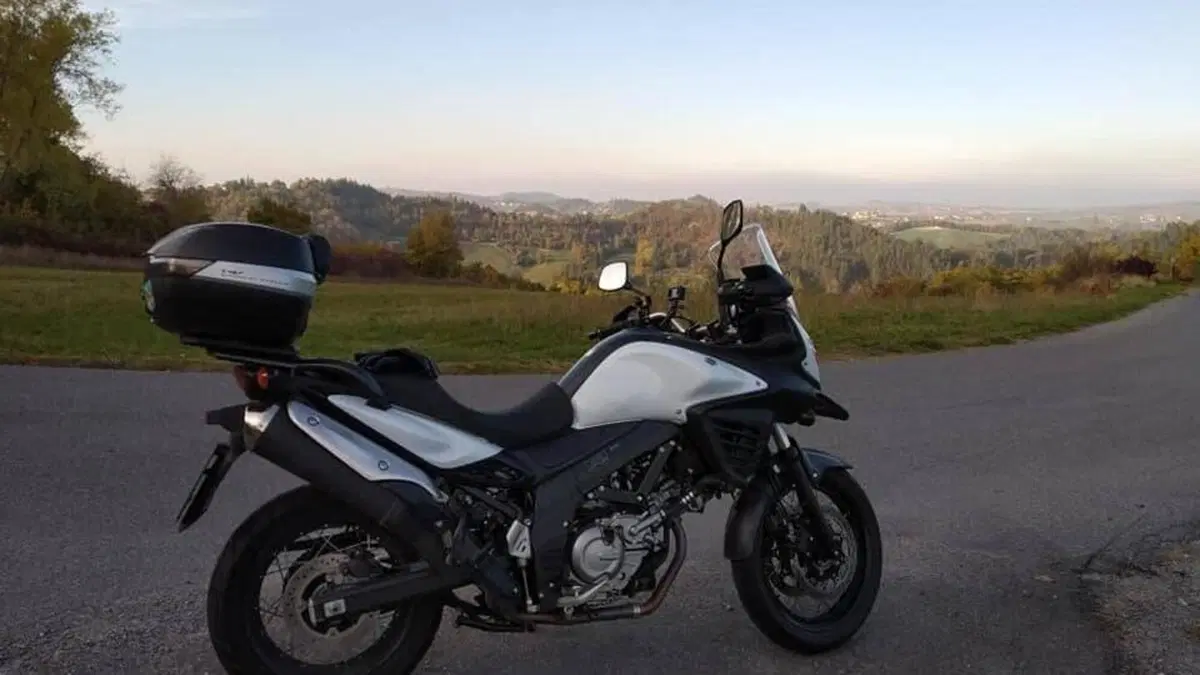 Suzuki V-Strom 650XT ABS (2015 - 17)  (7)
