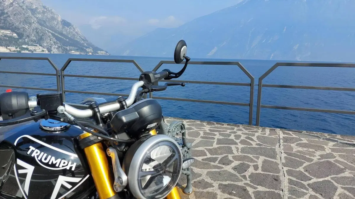 Triumph Speed 400 (2024 - 26)  (2)