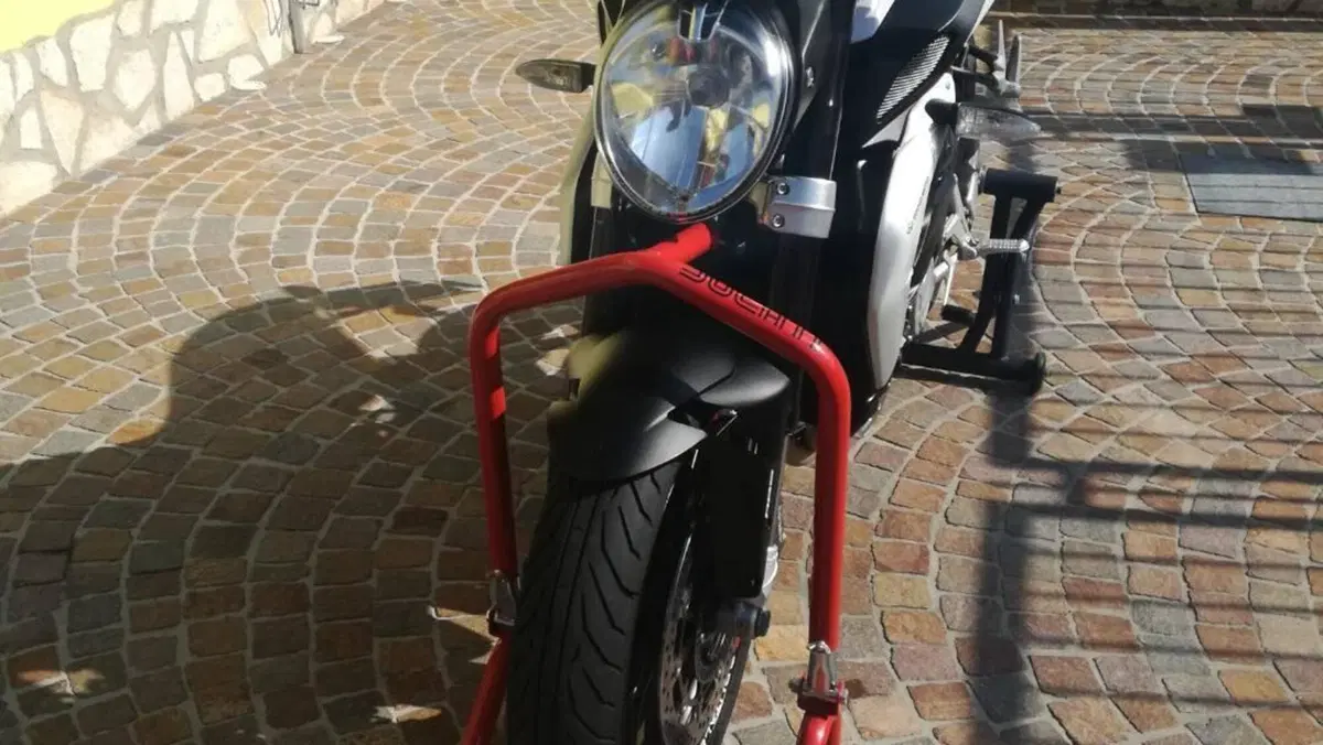 MV Agusta Brutale 675 EAS ABS (2011 - 16) 