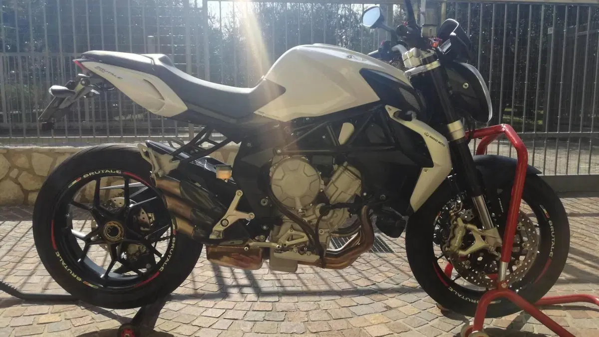 MV Agusta Brutale 675 EAS ABS (2011 - 16)  (3)