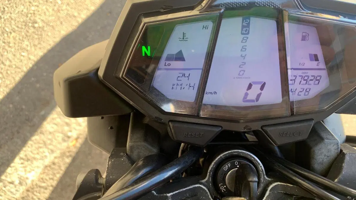Yamaha MT-125 (2014 - 16)  (12)