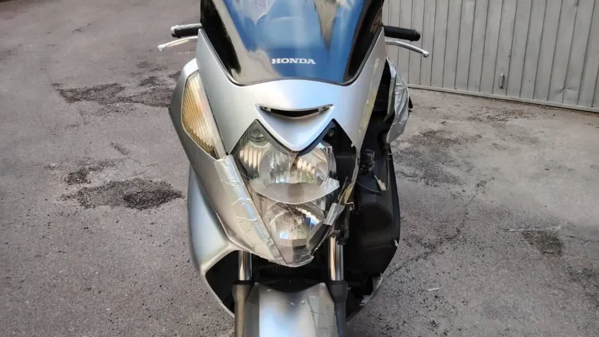 Honda Silver Wing 400 (2006 - 09)  (3)