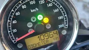 Moto Guzzi V7 III Stone Night Pack (2019 - 20)  (2)