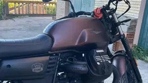 Moto Guzzi V7 III Stone Night Pack (2019 - 20)  (5)
