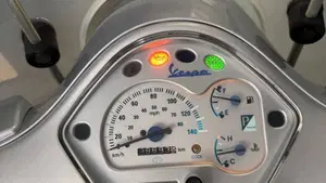 Vespa Granturismo 200 L  (7)