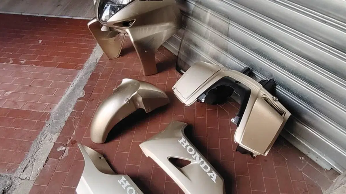Honda Silver Wing 400 (2006 - 09)  (9)