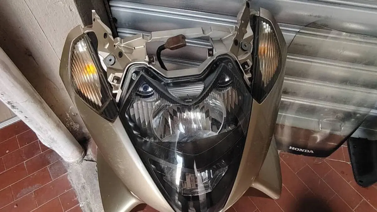 Honda Silver Wing 400 (2006 - 09)  (11)