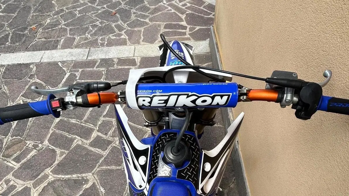 Yamaha YZ 125 (2016)  (6)