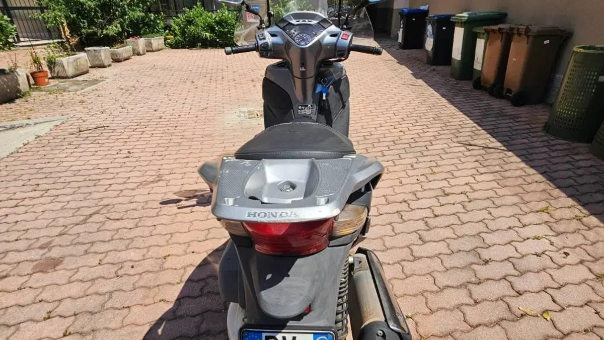 Honda SH 300 i (2011 - 14)  (3)