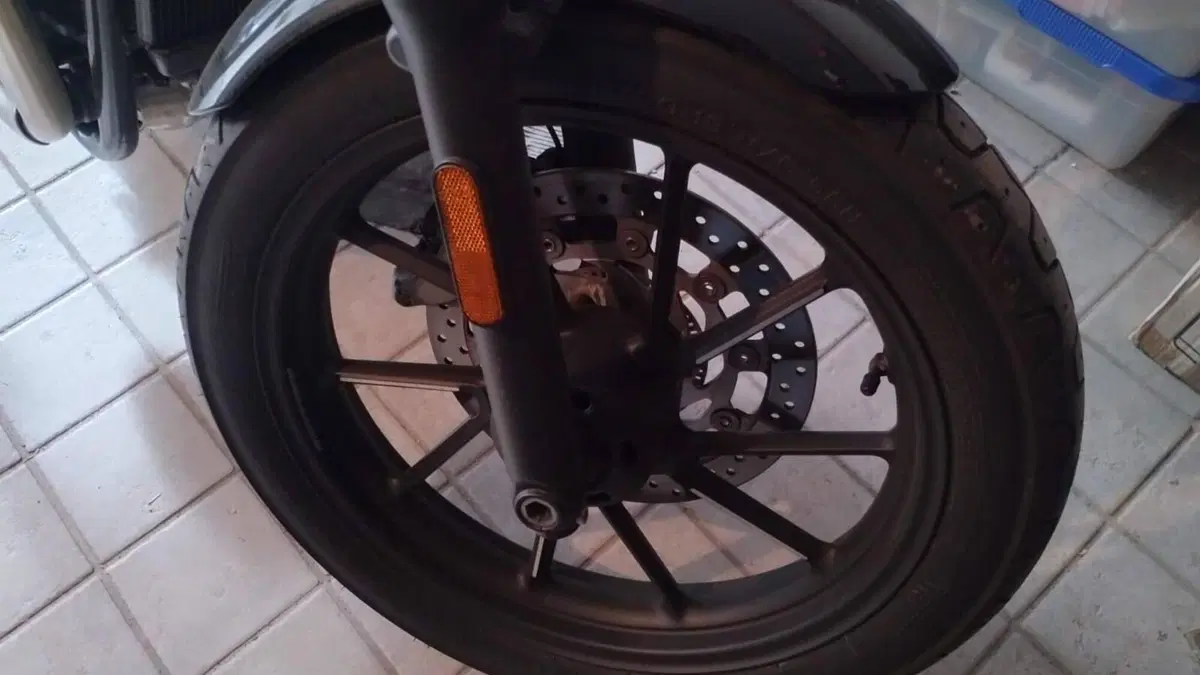 Triumph Street Twin 900 (2021 - 22)  (5)