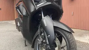 Yamaha X-Max 300 Tech Max (2021 - 24)  (3)