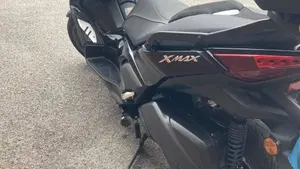 Yamaha X-Max 300 Tech Max (2021 - 24)  (4)