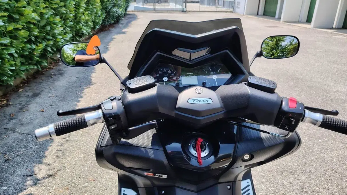Yamaha T-Max 530 (2012 - 14)  (4)
