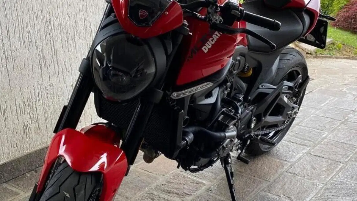 Ducati Monster 937 + (2021 - 25)  (2)