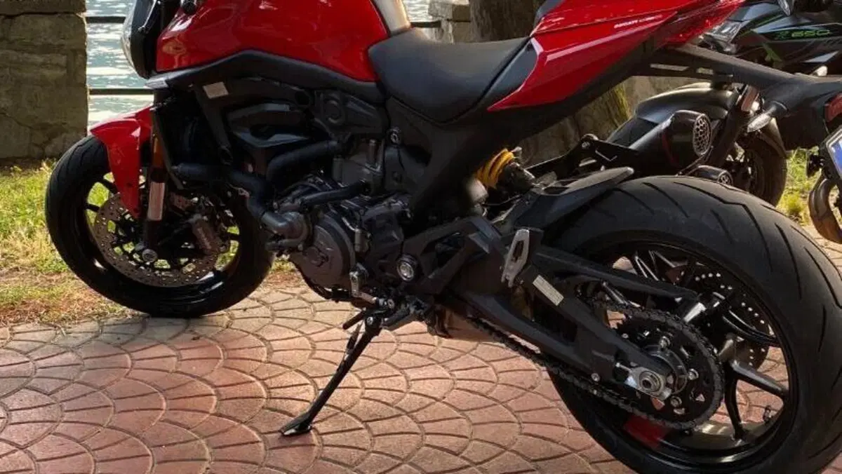 Ducati Monster 937 + (2021 - 25) 