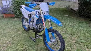 Tm Moto EN 300 Fi ES 2T (2022) 