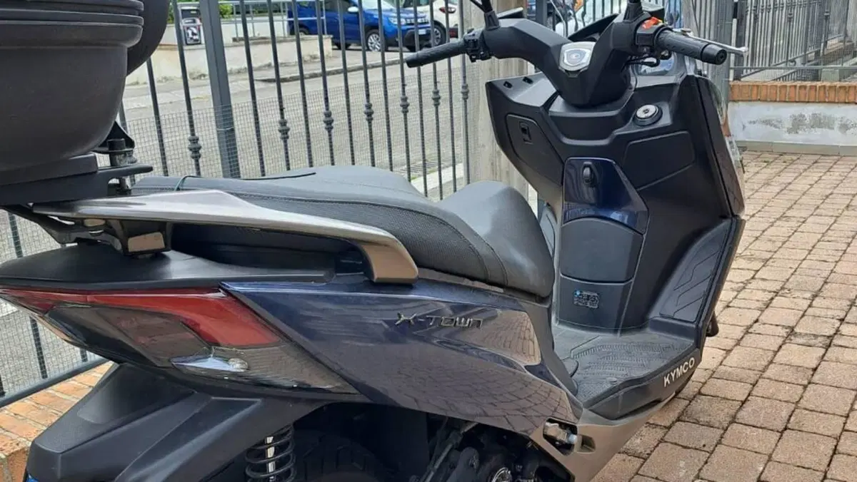 Kymco X-Town 300i (2025 - 26)  (4)