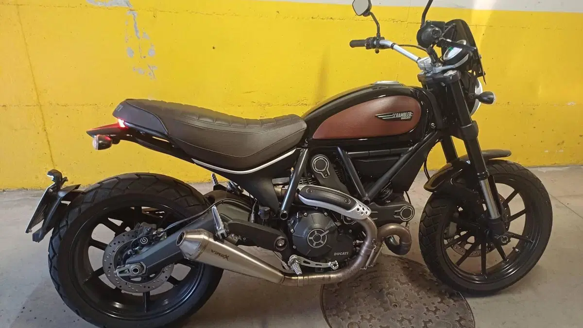 Ducati Scrambler 800 Icon (2015 - 16) 