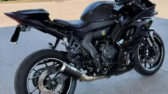 Yamaha YZF R7 (2021 - 25) usata