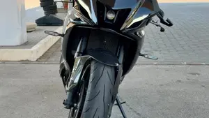 Yamaha YZF R7 (2021 - 25)  (2)
