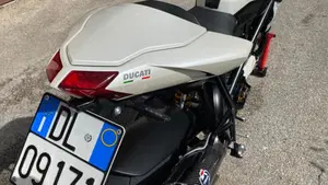 Ducati Streetfighter (2009 - 12)  (15)
