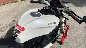 Ducati Streetfighter (2009 - 12)  (16)