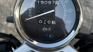 Suzuki Marauder GZ 250  (13)