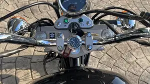 Suzuki Marauder GZ 250  (15)