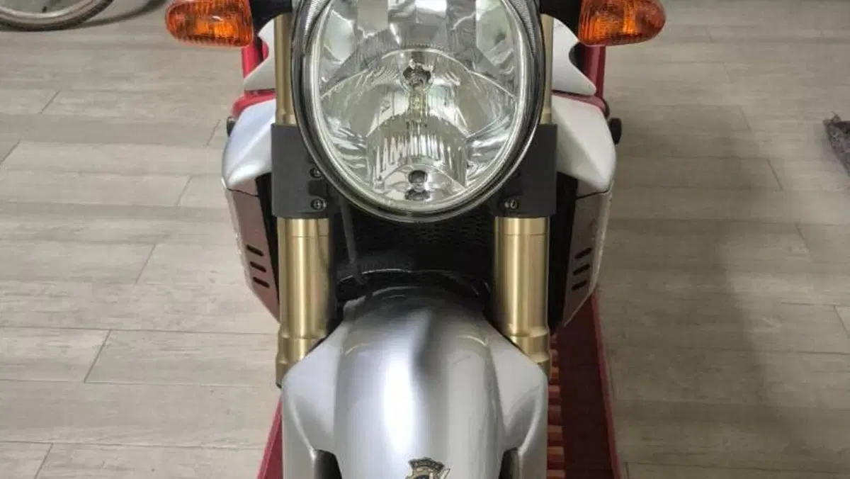 MV Agusta Brutale 910 S (2005 - 11)  (2)