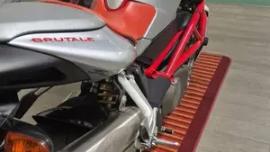MV Agusta Brutale 910 S (2005 - 11)  (3)