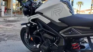Triumph Street Triple 765 R (2023 - 26)  (11)
