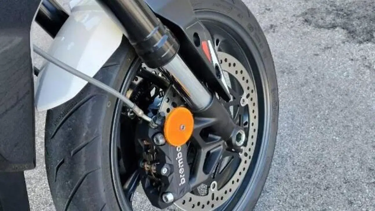 Triumph Street Triple 765 R (2023 - 26)  (14)