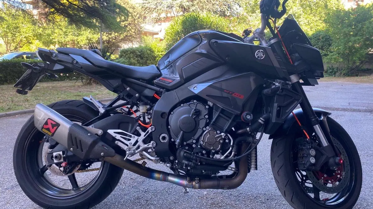 Yamaha MT-10 (2017 - 20)  (2)
