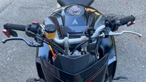 Yamaha MT-10 (2017 - 20)  (5)