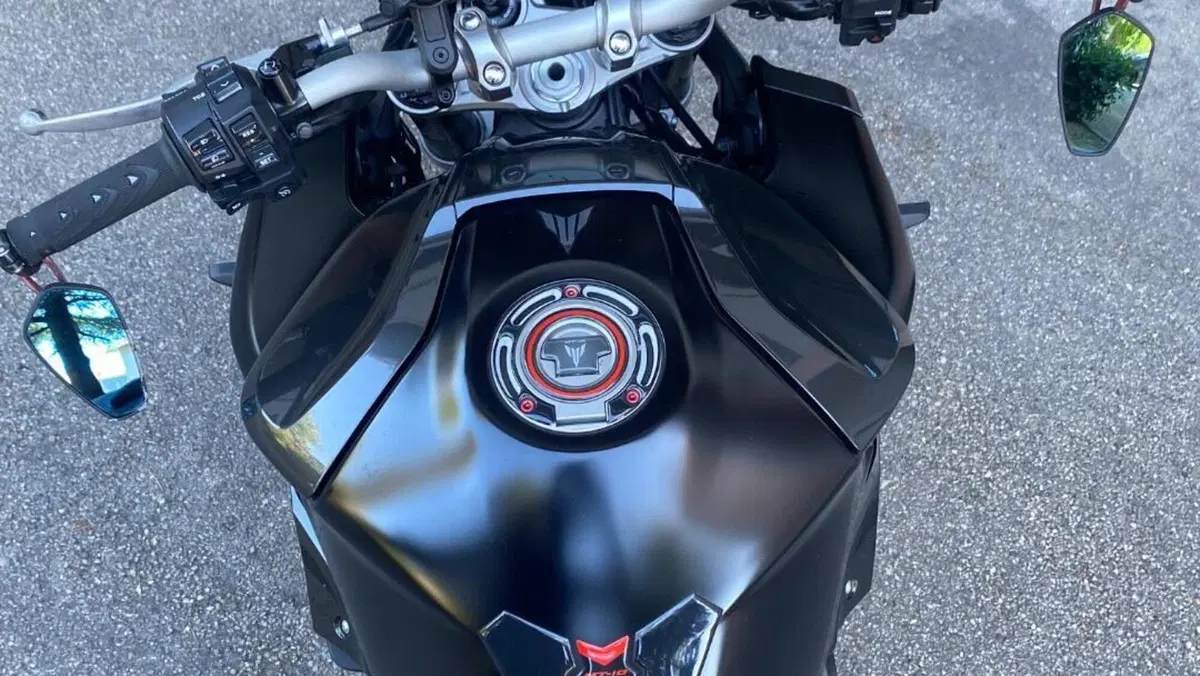 Yamaha MT-10 (2017 - 20)  (6)