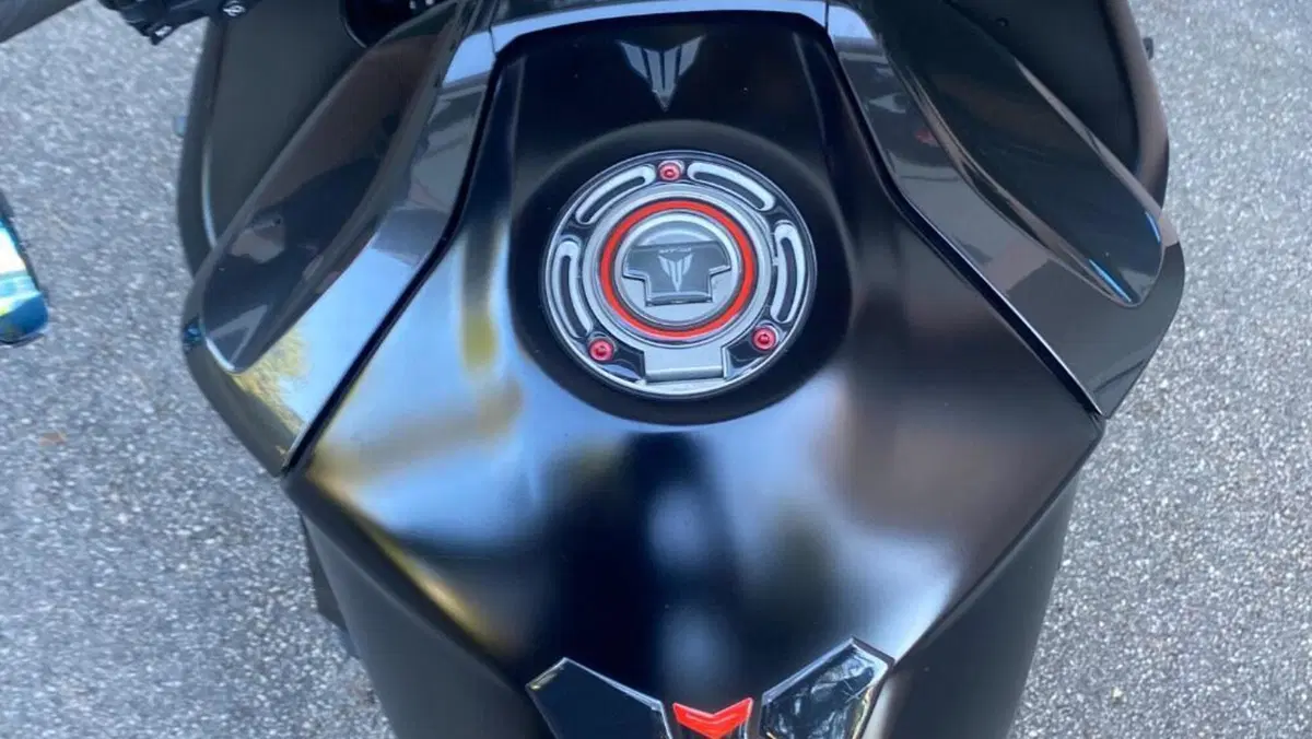 Yamaha MT-10 (2017 - 20)  (7)