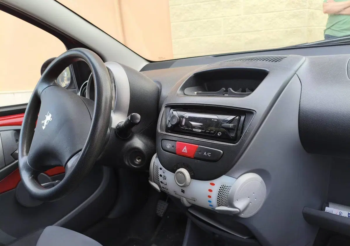 Peugeot 107 68CV 5p. Access (3)