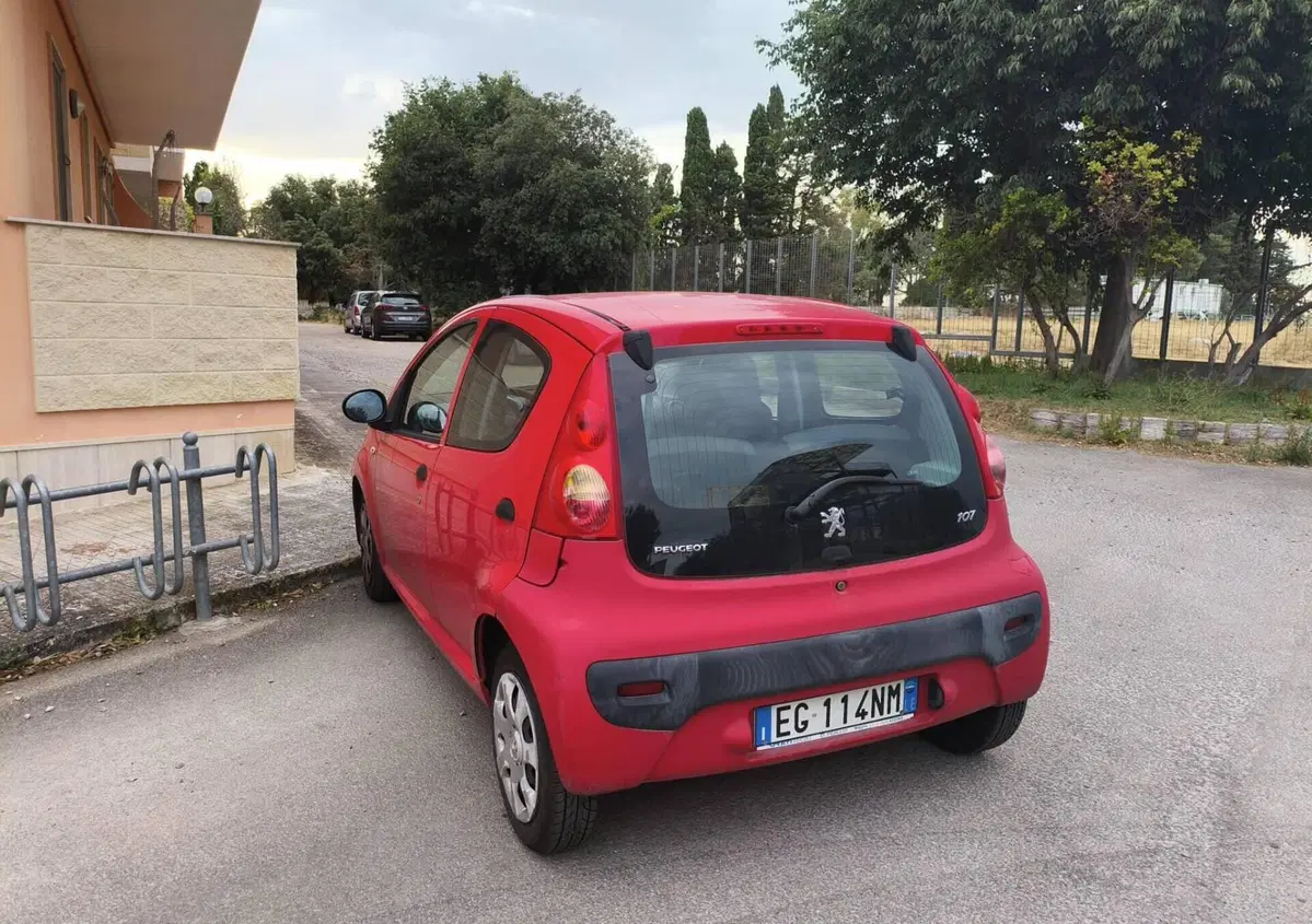 Peugeot 107 68CV 5p. Access (4)