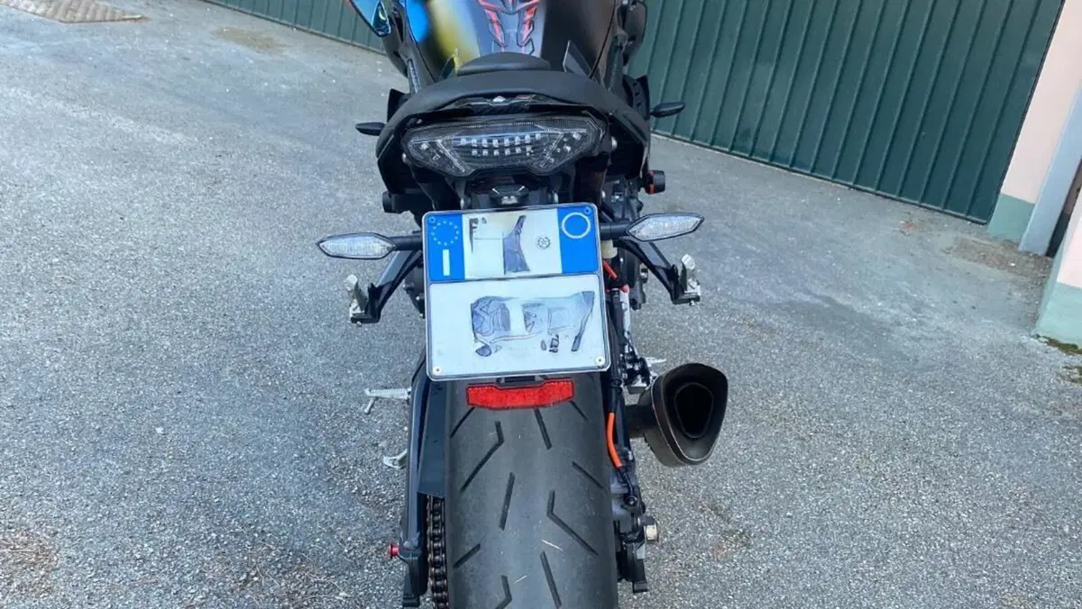 Yamaha MT-10 (2017 - 20)  (8)