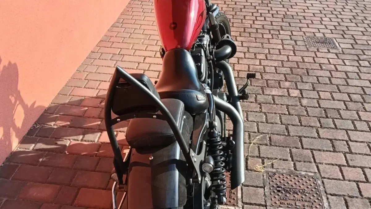 Harley-Davidson 883 Iron (2017 - 20) - XL 883N  (3)