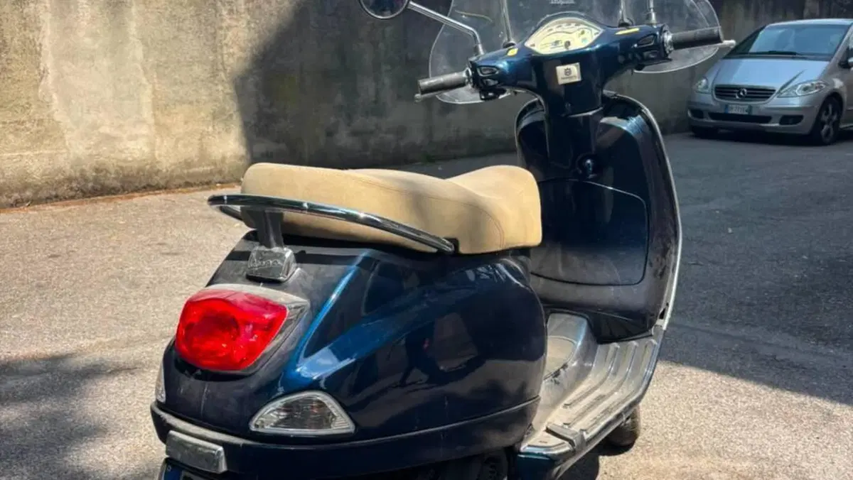 Vespa LX 125 i.e. (2009 - 12)  (2)