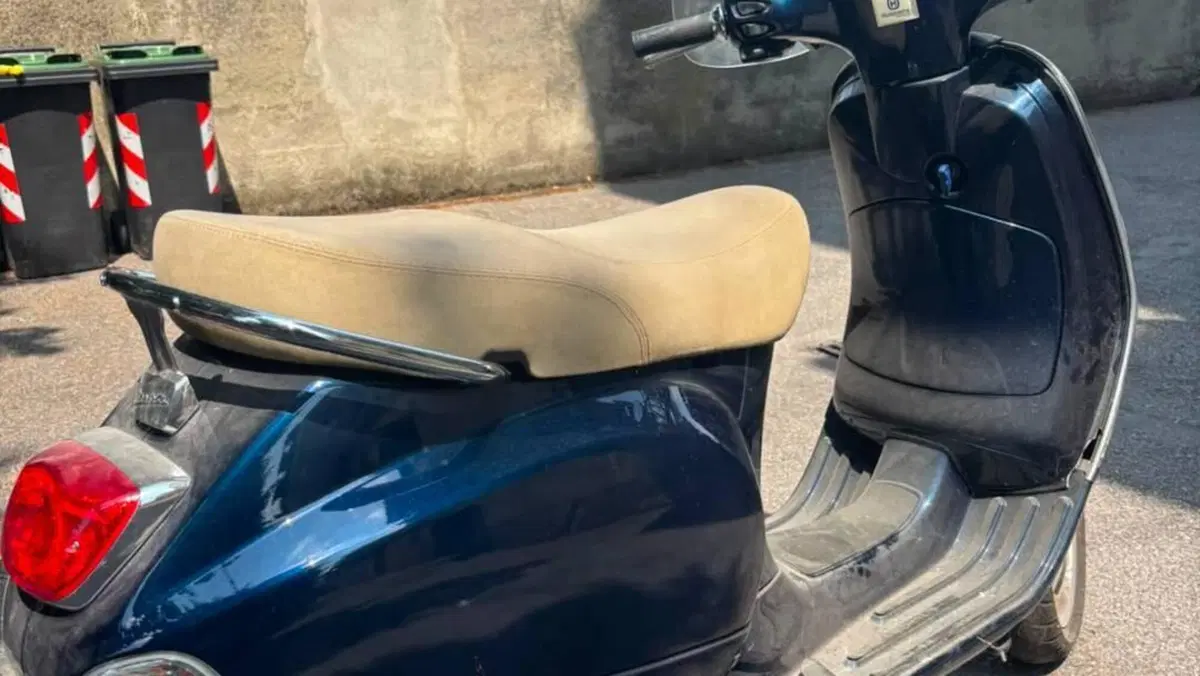 Vespa LX 125 i.e. (2009 - 12)  (8)