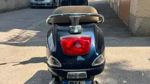 Vespa LX 125 i.e. (2009 - 12)  (9)
