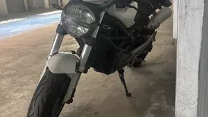 Ducati Monster 696 (2008 - 13)  (4)