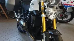 Bmw R 1200 R (2015 - 16)  (2)