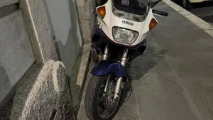Yamaha   (6)