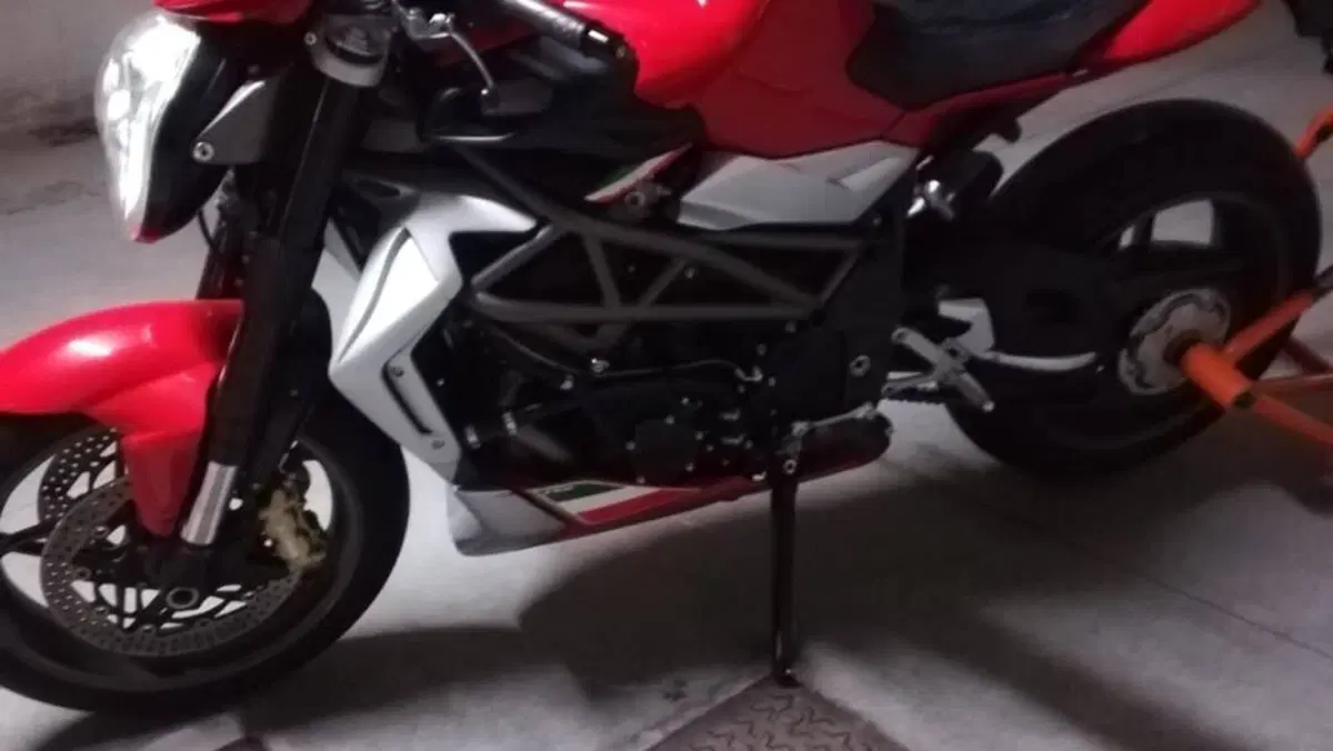 MV Agusta Brutale 990 R (2009 - 12) 