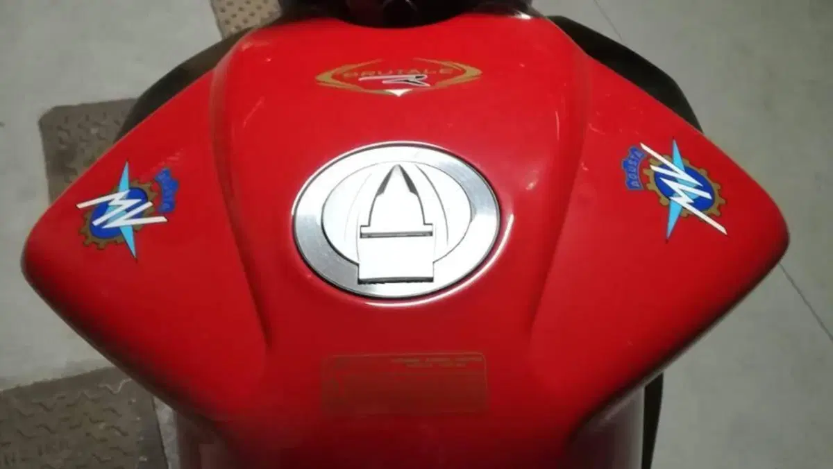 MV Agusta Brutale 990 R (2009 - 12)  (3)
