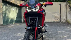 Honda Africa Twin CRF 1100L ES (2024 - 26) 