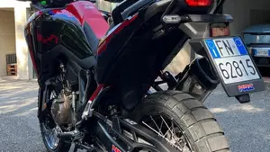 Honda Africa Twin CRF 1100L ES (2024 - 26)  (6)